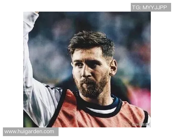 梅西的彩泥世界：用创意与激情塑造足球传奇的艺术之旅